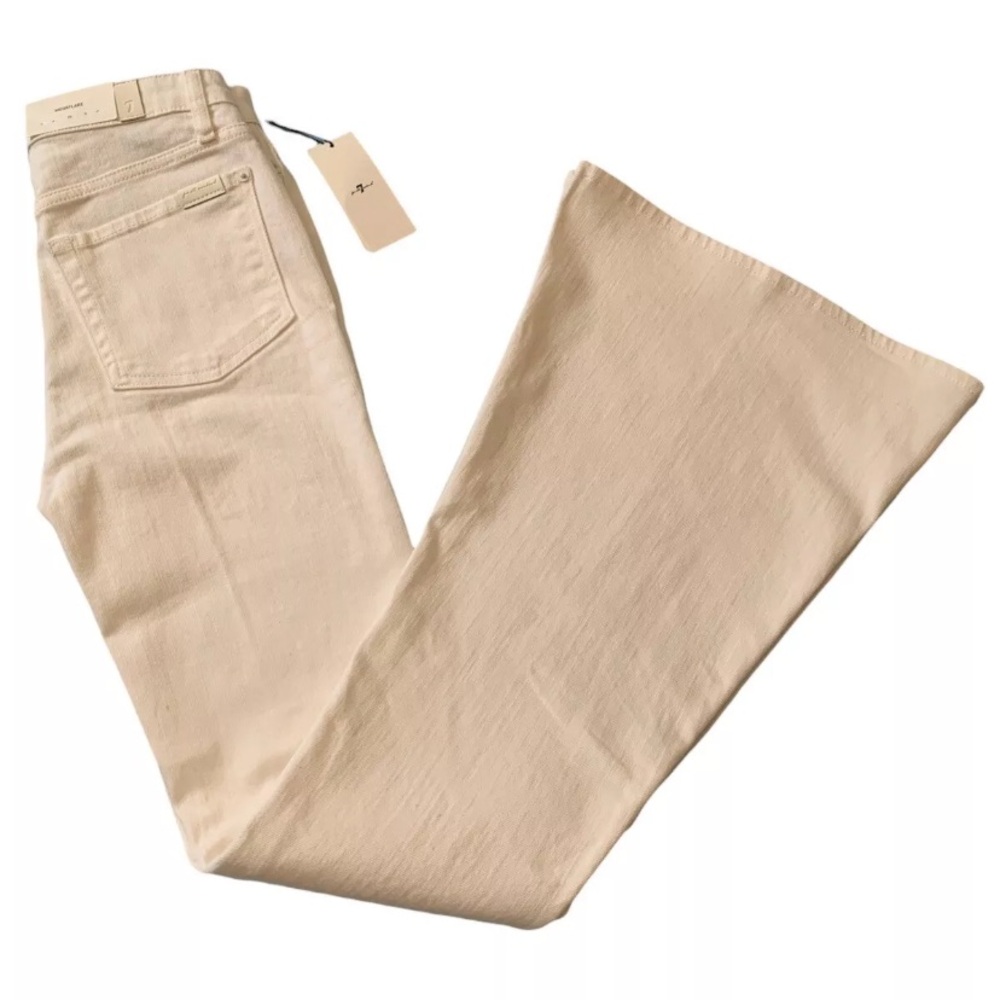 7 For All Mankind MEGA FLARE JEANS In Clean White Women’s size 24